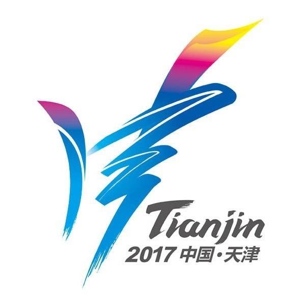 从第一排开始，从左至右排队进来领酒，任何人切记，切莫弄撒一滴，否则你们后悔一辈子。